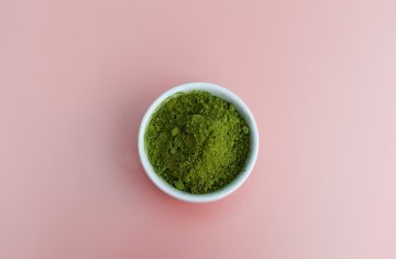 Kratom a konopí: účinky, rozdíly, dávkování a kontraindikace